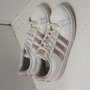 Adidas Lace Up Women's Sneakers Size 8